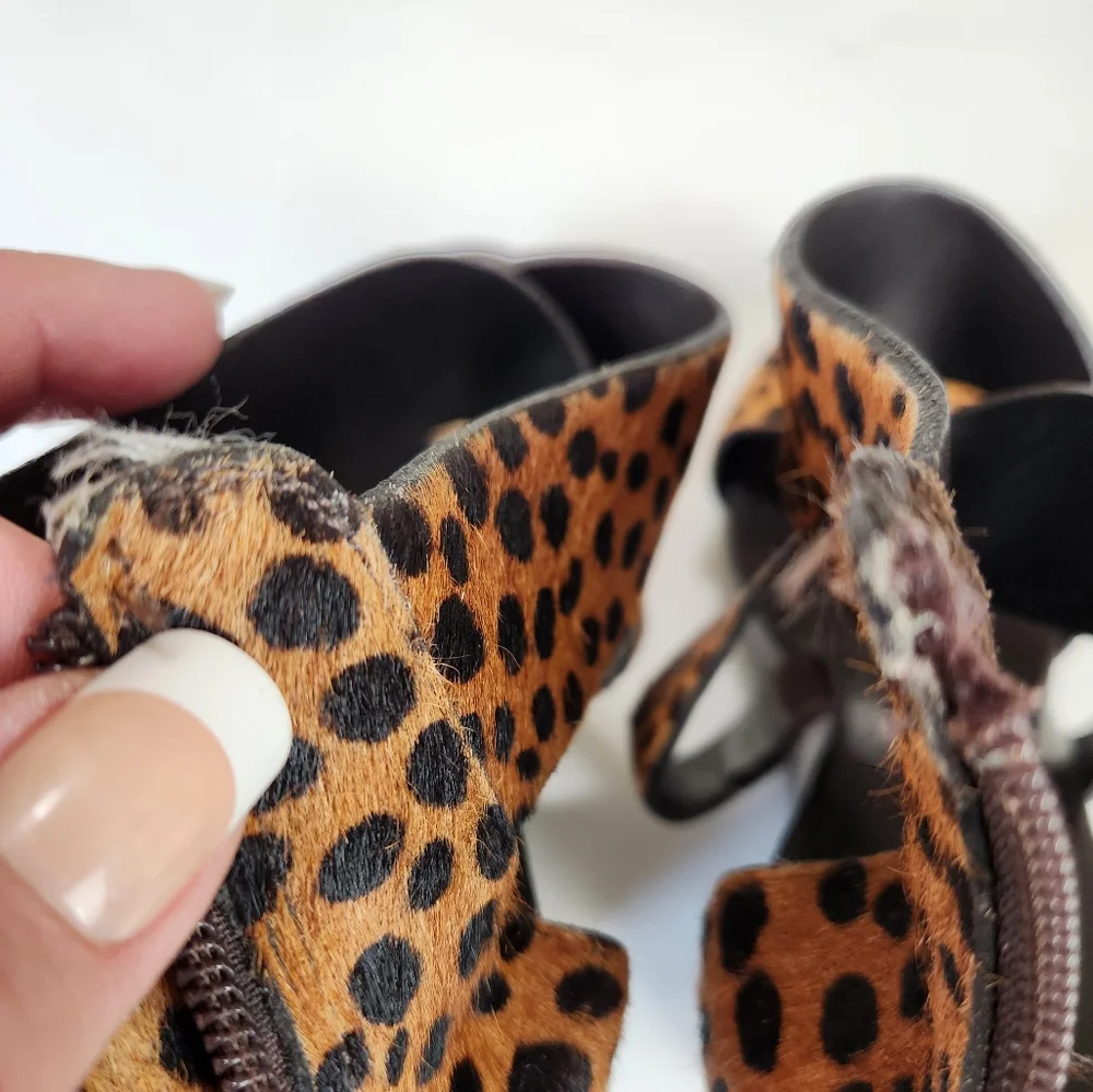 Diane Von Furstenberg Designer Mobwife Animal Print Wedge Heel size 8